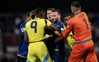 Dàn sao Isak - Gyokeres bất lực, Thụy Điển thua sốc Kosovo vòng loại World Cup