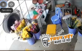 Kinh hoàng khoảnh khắc bánh xe sơ-mi rơ-mooc bay thẳng vào 2 người phụ nữ