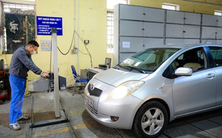 Ô tô rớt kiểm định: Tốn tiền, tốn sức!