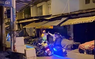 Xôn xao clip 2 người giằng co với CSGT: Vụ việc xảy ra ở phường Bảy Hiền, TP HCM 