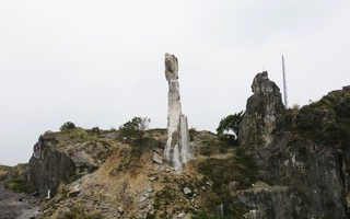 Diện mạo Hòn Vọng Phu sau khi được đầu tư 17 tỉ đồng chống đổ sập