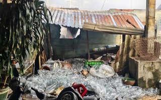 Chùm ảnh vụ cháy lớn ở TPHCM vào sáng nay