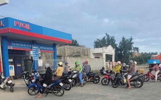 Tàu từ cảng Vũng Tàu tiếp ứng, Phú Quý có xăng trở lại trong đêm nay