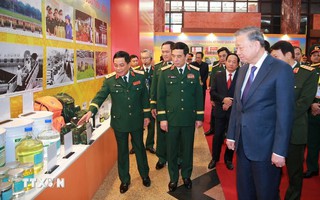 Tổng Bí thư: Đổi mới, hoàn thiện phương thức bảo đảm hậu cần, kỹ thuật trong tình hình mới