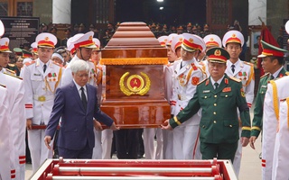 Tiễn đưa Đại tướng, Anh hùng LLVT nhân dân Lê Văn Dũng về quê nhà