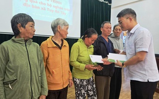 Hỗ trợ sinh kế cho người dân vùng lũ 