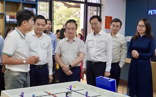 Petrovietnam đầu tư 3 phòng học STEM cho 3 trường học tại TPHCM