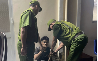 Cần Thơ: Đột nhập trụ sở công an lúc rạng sáng, một đối tượng bị khống chế