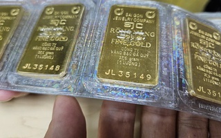 Sáng 19-1, giá vàng miếng SJC lần đầu chạm mốc 165 triệu đồng/lượng