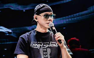 Phan Đinh Tùng hỏi "bao tiền một mớ bình yên"?