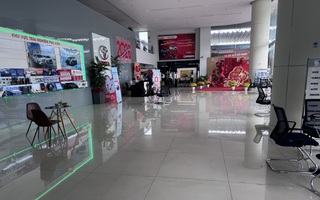 Nhiều đại lý Toyota, Mitsubishi thiếu ô tô bán dịp Tết, điều gì đang xảy ra?