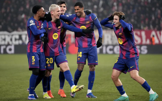 Ngược dòng kịch tính, Barcelona thắng đậm Slavia Prague