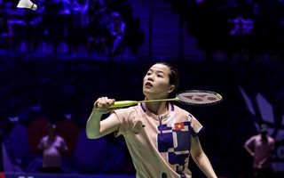 Thùy Linh thua ngược tay vợt Thái, lỡ hẹn bán kết Super 500