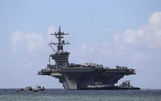 Đội tàu chiến hùng hậu của Mỹ "đang hướng đến" Iran