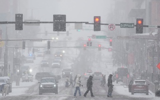 Bão mùa đông càn quét nước Mỹ