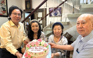 Nghệ sĩ tề tựu mừng thọ 90 tuổi của Kỳ nữ Kim Cương
