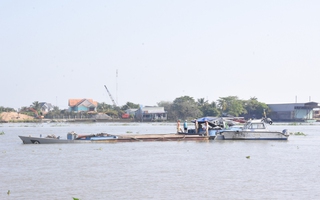 Công an tỉnh Đồng Tháp bắt quả tang 5 vụ vận chuyển cát lậu trong đêm