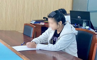 Bị xử phạt, cô gái livestream xúc phạm CSGT