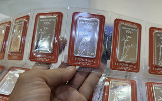 Giá bạc hôm nay 27-1: Bạc Phú Quý vượt 4,3 triệu đồng/lượng