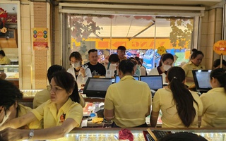 Giá vàng, bạc "nóng bỏng tay"