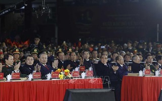 Tổng Bí thư dự Chương trình kỷ niệm 85 năm 
Ngày Bác Hồ về nước, trực tiếp lãnh đạo cách mạng