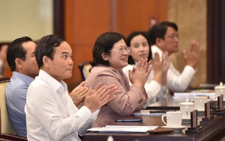 Bí thư Trần Lưu Quang chủ trì hội nghị thông báo kết quả Đại hội XIV của Đảng tại TPHCM