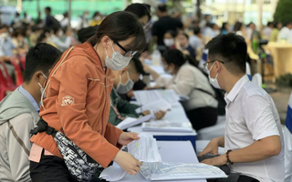 Lao động biết tiếng Trung được săn đón, thu nhập cao hơn đến 40%