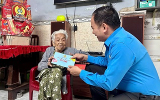 Tri ân Liệt sĩ công vận và nguyên lãnh đạo LĐLĐ TPHCM các thời kỳ