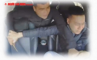 Dùng đũa liên tục đâm tài xế taxi, “Tý hai lầu” khai gì?