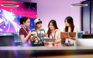 Trường ĐH Văn Lang bổ sung xét tuyển bằng hồ sơ năng lực