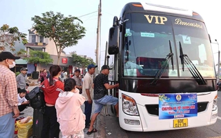 Đồng Nai tổ chức nhiều chuyến xe miễn phí đưa công nhân về quê ăn Tết