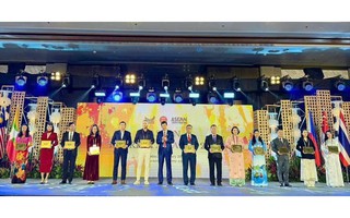 Quy Nhơn lần thứ ba nhận Giải thưởng “Đô thị du lịch sạch ASEAN”