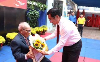 TPHCM: Phường Bình Lợi Trung trao Huy hiệu Đảng cho 45 đảng viên