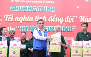 Phấn khởi, thiết thực Ngày hội "Xuân đoàn kết - Tết nghĩa tình" TPHCM với 10.000 người tham gia