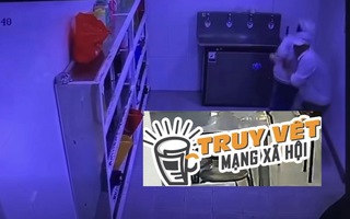 Xôn xao clip nữ đồng nghiệp trẻ liên tục bị sàm sỡ ở khu vực nhà vệ sinh: Công an vào cuộc 