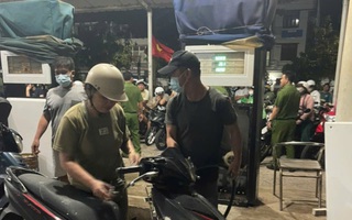 Cây xăng trên đảo Phú Quý mở bán trở lại để phục vụ người dân