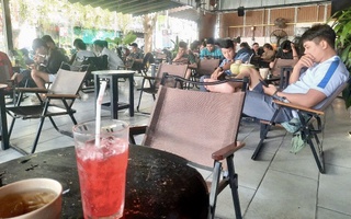 Quán cà phê không khói thuốc lá điện tử