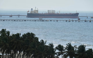 Điểm nóng xung đột ngày 6-1: Nhiều tàu chở dầu Venezuela âm thầm rời đất nước
