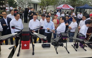 Drone gia nhập cuộc đua giao hàng
