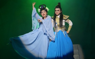 Sàn diễn cải lương căng tràn sức trẻ