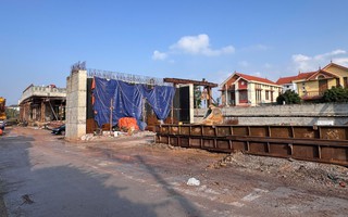 Dự án cầu vượt đường sắt Đồng Hới còn nhiều vướng mắc