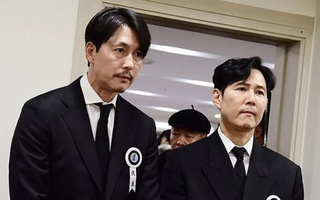 Tài tử Lee Jung-jae, Jung Woo-sung túc trực đám tang của Ahn Sung-ki