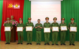 Khen thưởng lực lượng phá án vụ cướp tiệm vàng ở Lâm Đồng