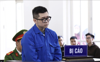 Người đàn ông hành hung phụ nữ ở sảnh thang máy hầu tòa