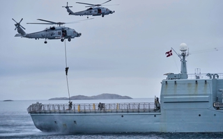 Greenland tuyên bố sẵn sàng đối thoại