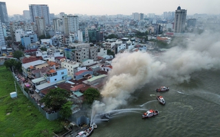 Du thuyền King Yacht cháy rụi trên sông Sài Gòn: Hé lộ nguyên nhân ban đầu