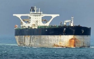 Mỹ truy đuổi tàu dầu gần Venezuela, Nga "điều tàu ngầm hộ tống"