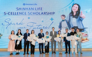 Shinhan Life S-cellence trao học bổng đợt 2 cho 5 sinh viên xuất sắc