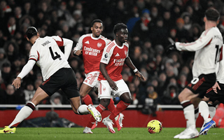 Arsenal bị Liverpool cầm chân, cuộc đua Ngoại hạng thêm nóng