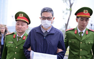 Cựu Cục trưởng Nguyễn Thanh Phong nhiều lần bật khóc khi nói lời cuối cùng trước tòa